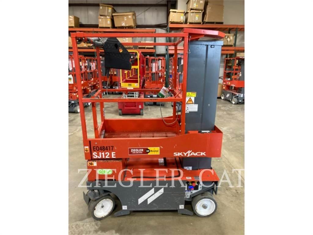 Skyjack SJ12 Schaarhoogwerkers