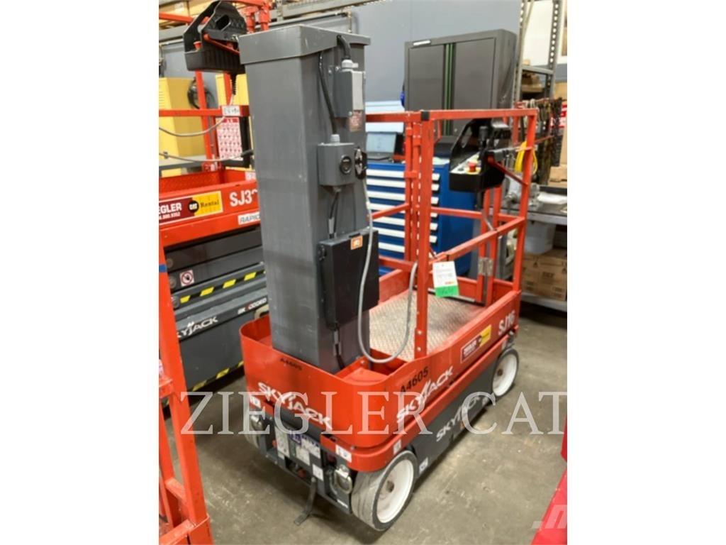 Skyjack SJ16 Schaarhoogwerkers