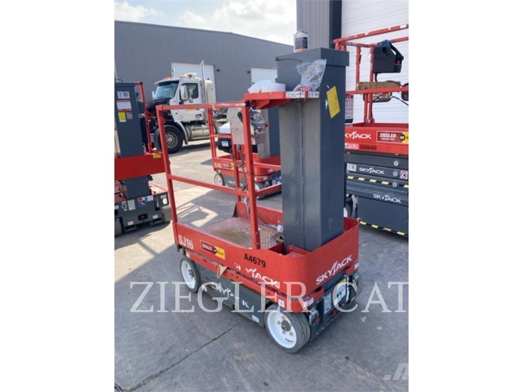 Skyjack SJ16 Schaarhoogwerkers