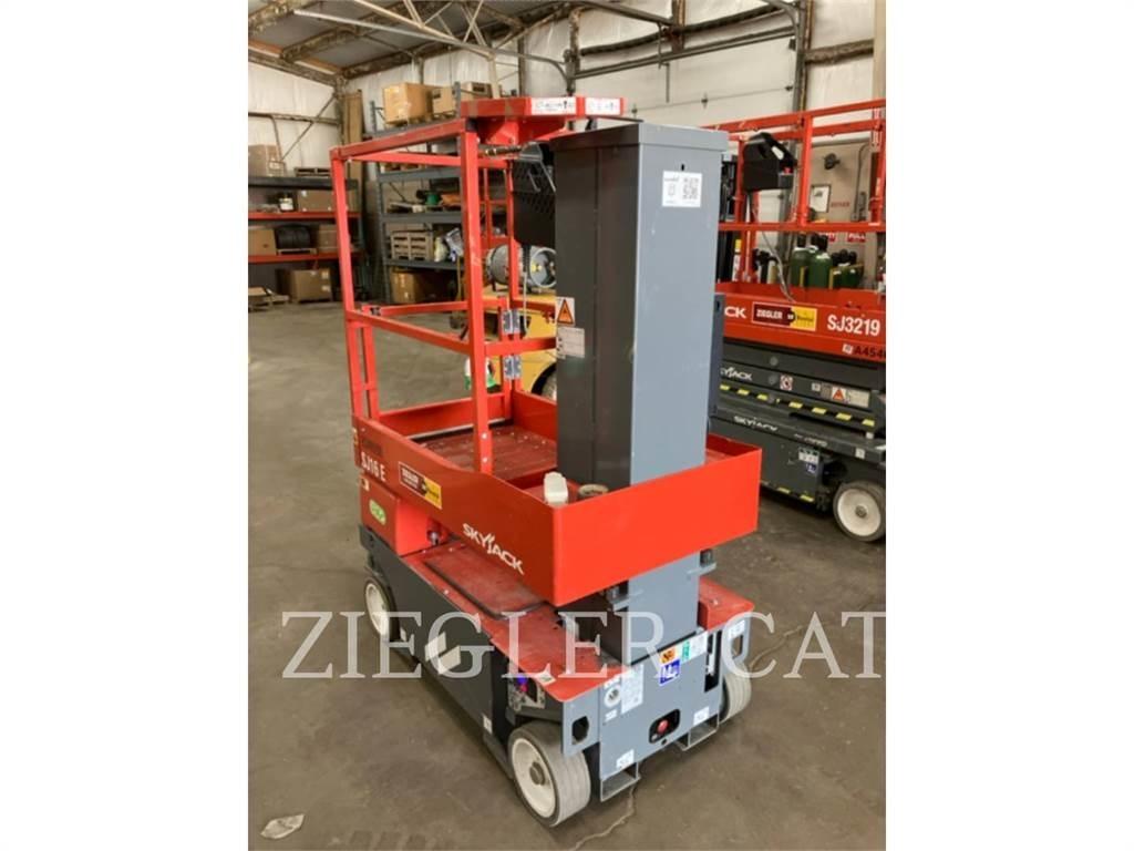 Skyjack SJ16E Schaarhoogwerkers