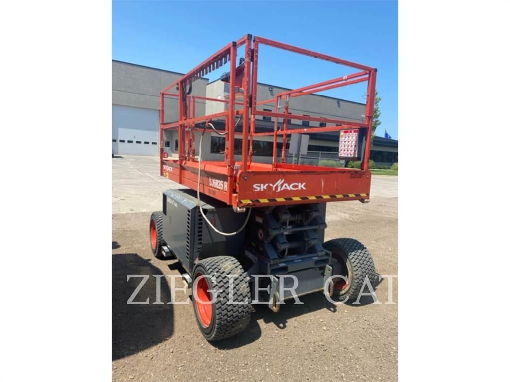Skyjack SJ6826 Schaarhoogwerkers