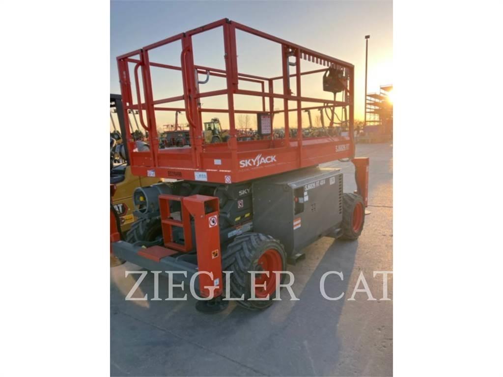 Skyjack SJ6826RT Schaarhoogwerkers