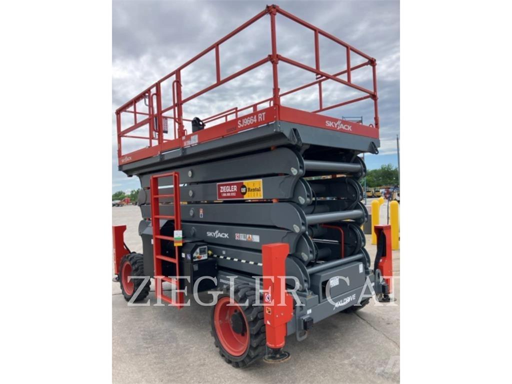 Skyjack SJ9664RT Schaarhoogwerkers