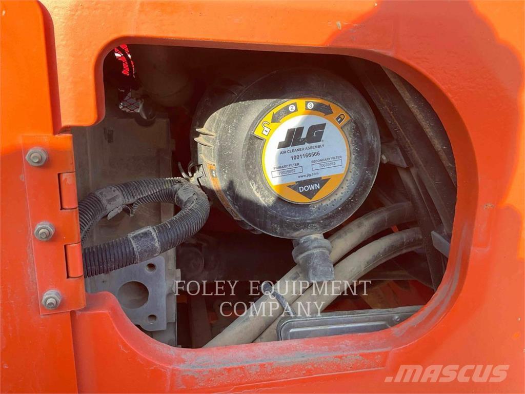 SkyTrak 8042 Verreikers