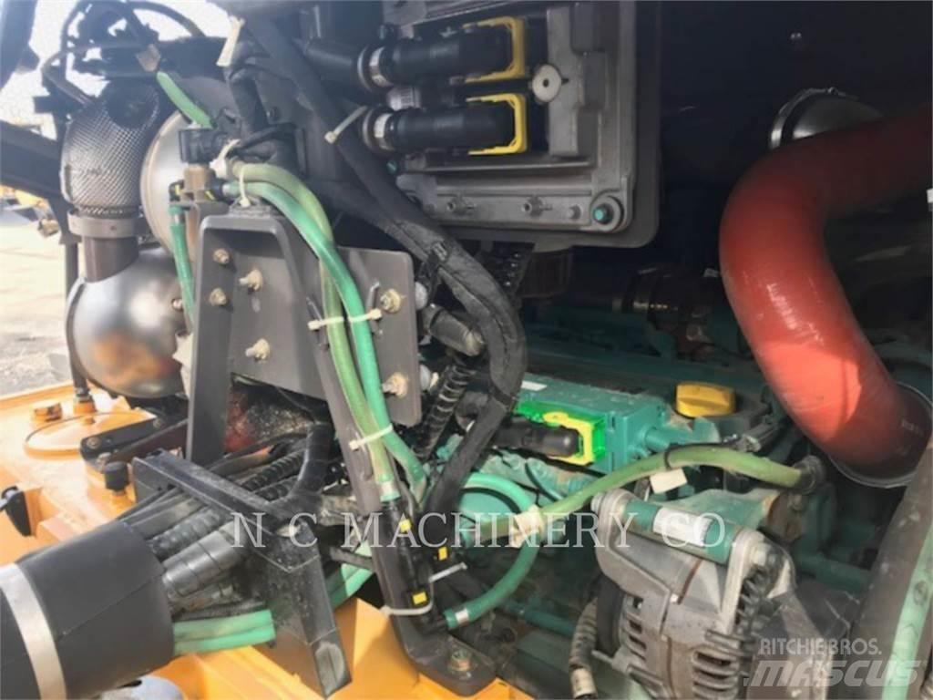Volvo DD120C Asfaltafwerkmachines