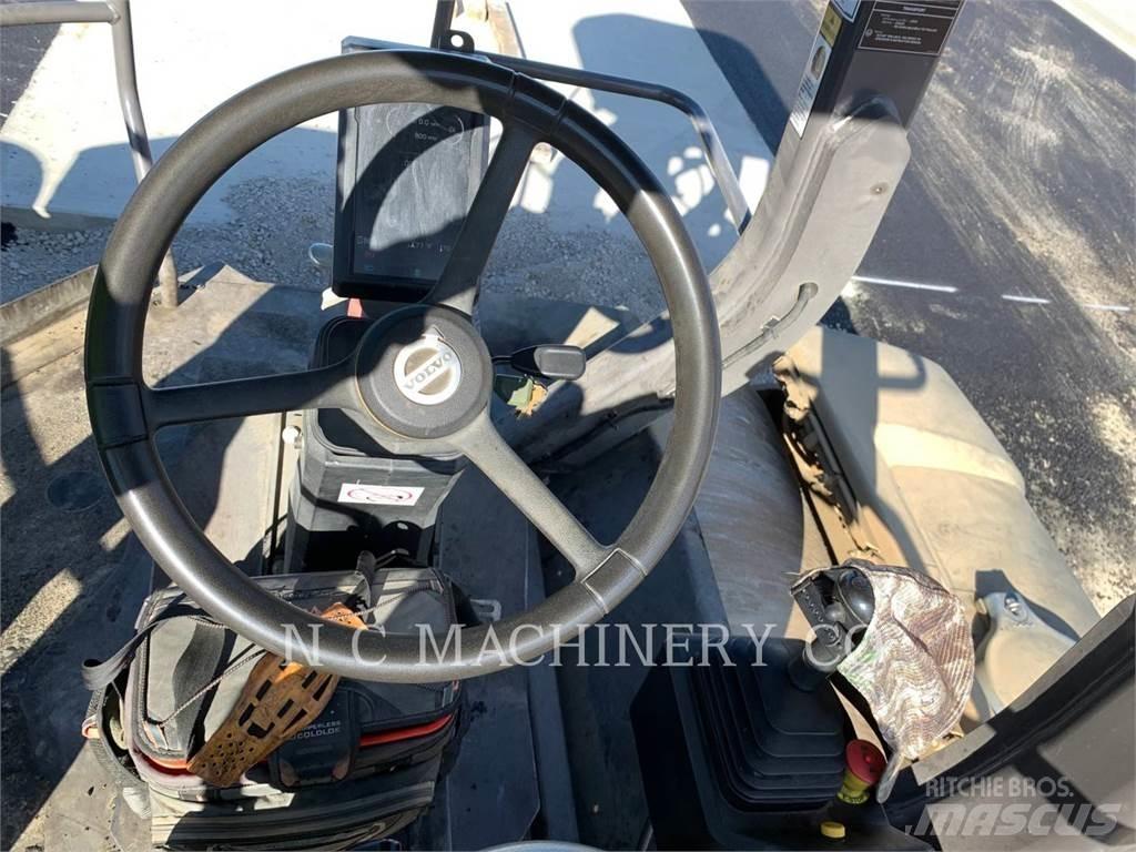 Volvo DD120C Asfaltafwerkmachines