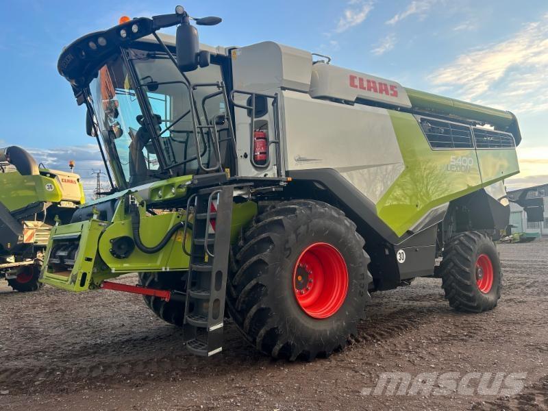 CLAAS LEXION 5400 Maaidorsmachines