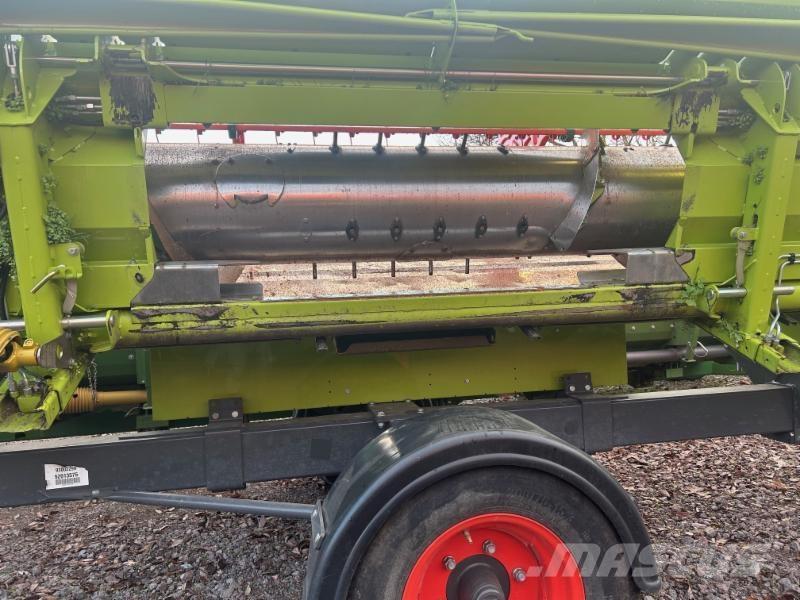 CLAAS LEXION 5400 Maaidorsmachines