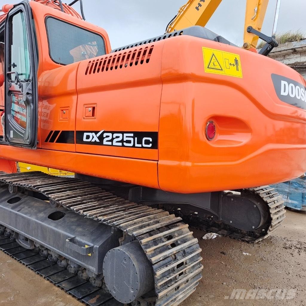 Doosan DX 225LC-9C Rupsgraafmachines
