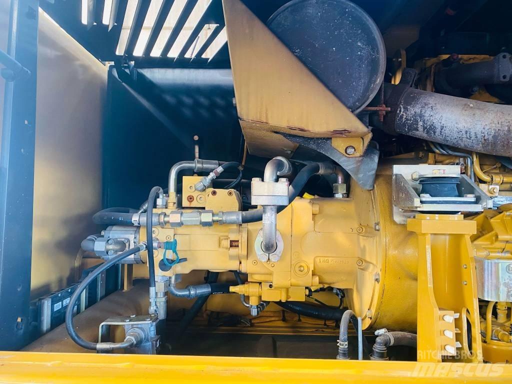 CAT M 318 D Wielgraafmachines