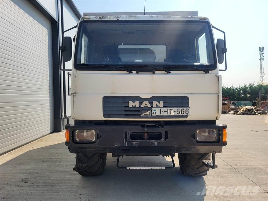 MAN 10.185LAEC 4X4 Bakwagens met gesloten opbouw