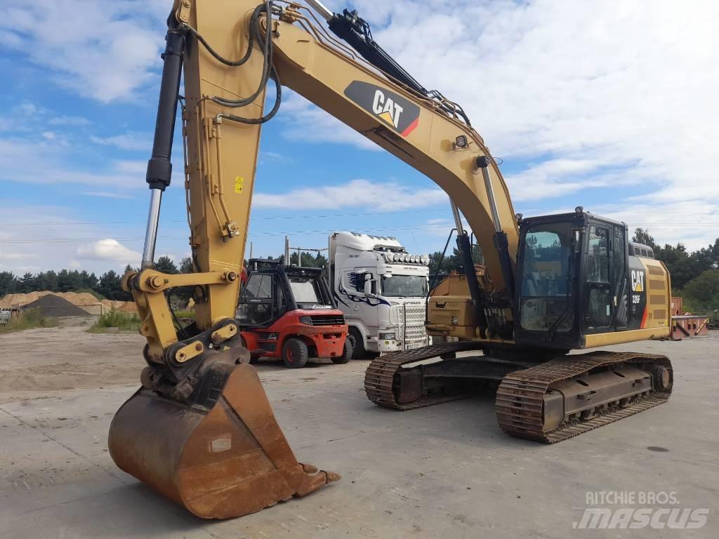 CAT 326 F Rupsgraafmachines