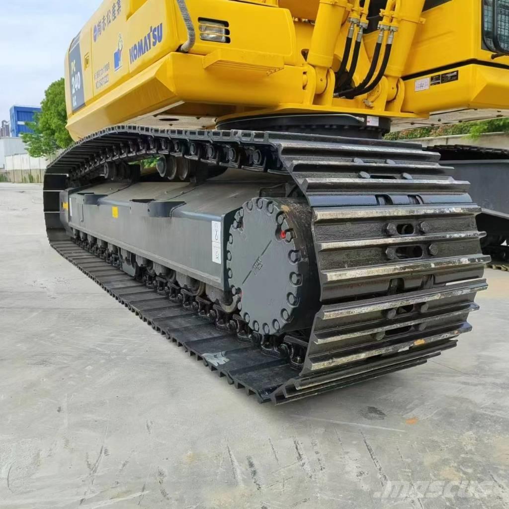 Komatsu PC 240 LC-8 Rupsgraafmachines