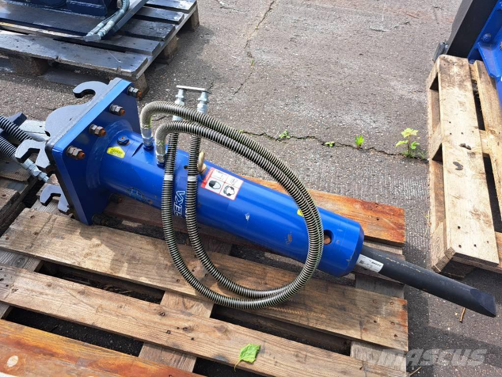 Daemo E40 with CW05 Hamers en brekers