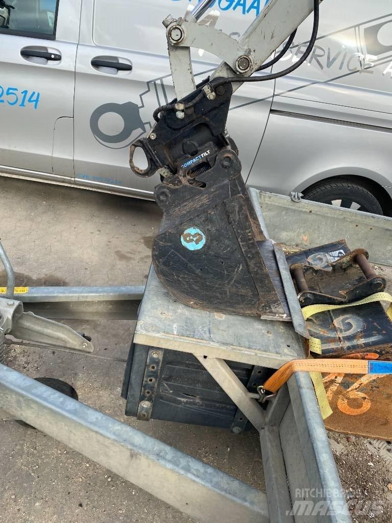 Takeuchi TB 210 Minigraafmachines < 7t