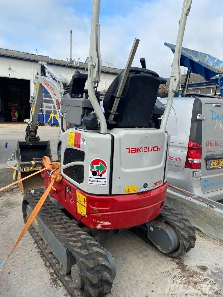 Takeuchi TB 210 Minigraafmachines < 7t