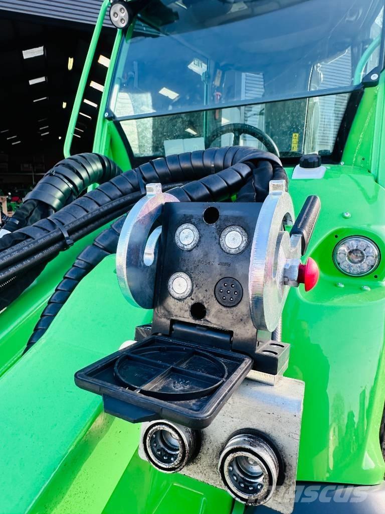 Avant 650 i Knik- en schrankladers