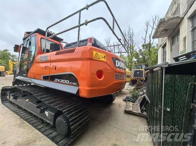 Doosan DX 300 LC Rupsgraafmachines
