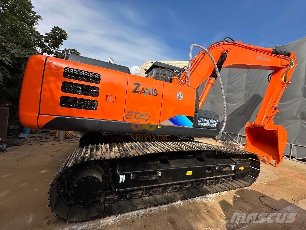 Hitachi EX 200 Rupsgraafmachines
