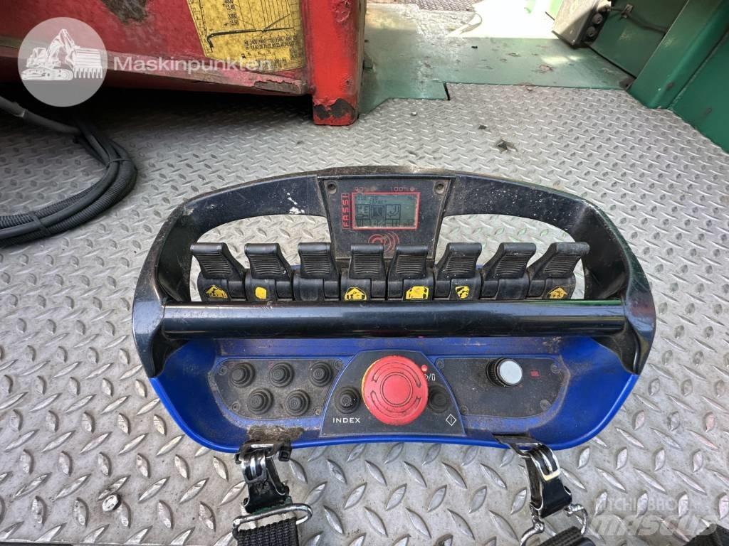 Scania R 440 LB Vlakke laadvloer met kraan
