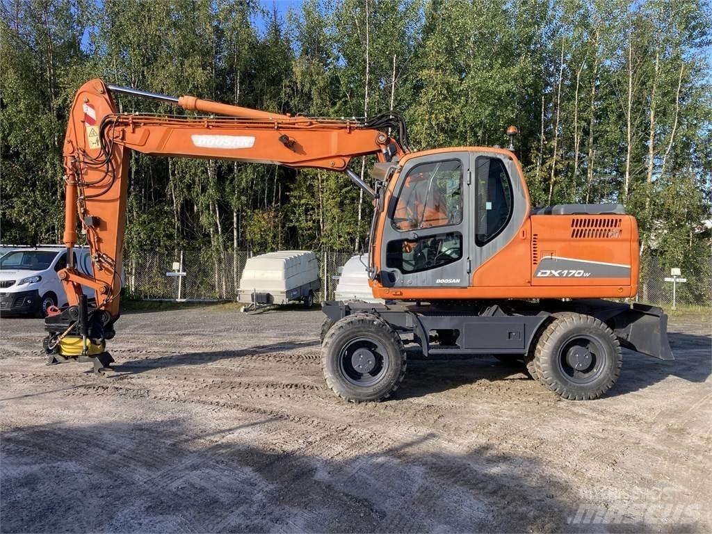 Doosan DX 170 W Wielgraafmachines