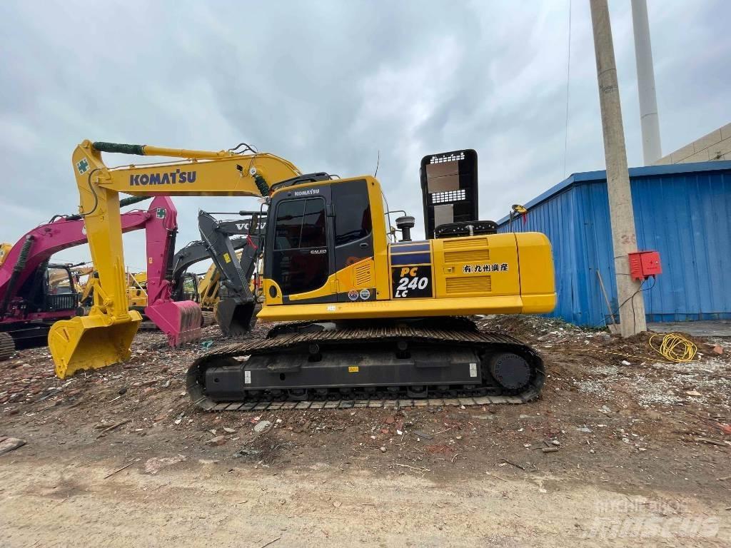 Komatsu PC 240 Rupsgraafmachines