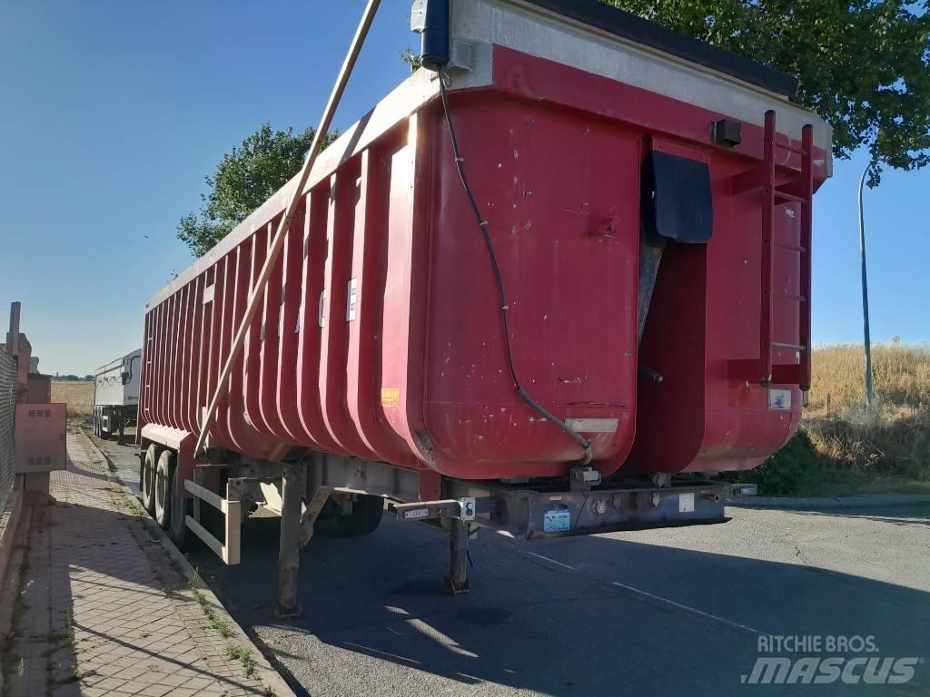 Wilcox bulk trailer Kippers