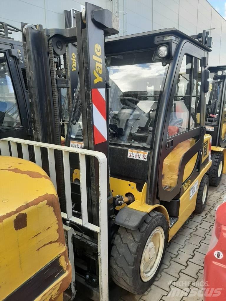 Yale GDP35VX Diesel heftrucks