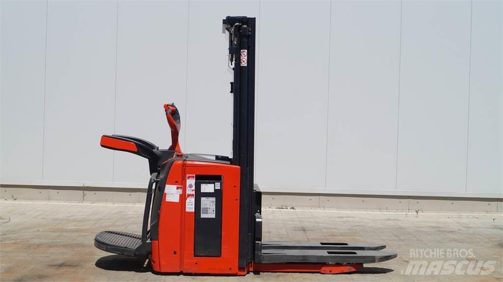 Linde L20APi Stapelaar meeloop