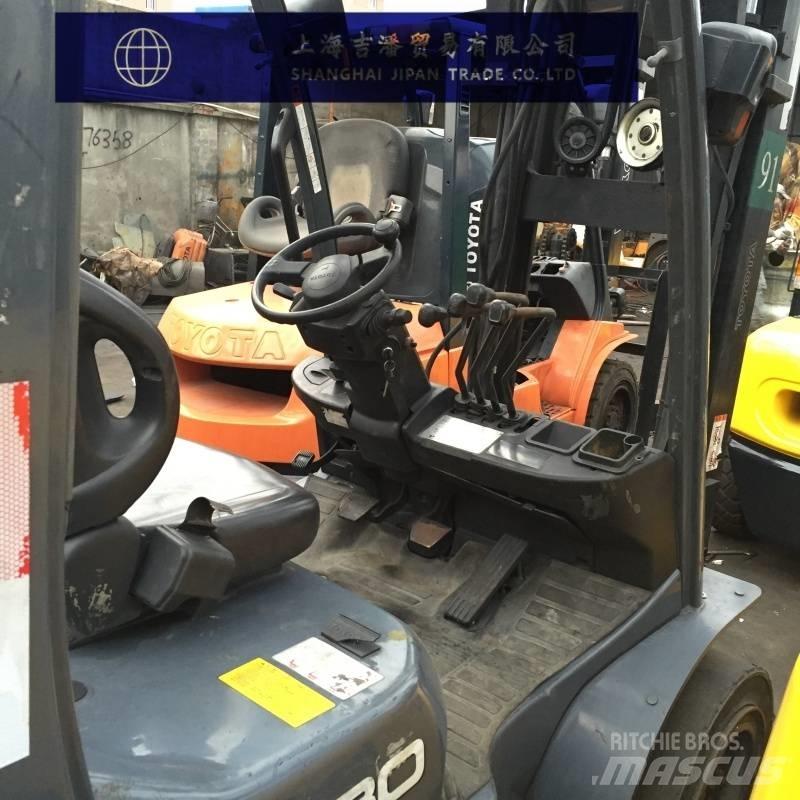 Toyota 8 FD 30 Diesel heftrucks