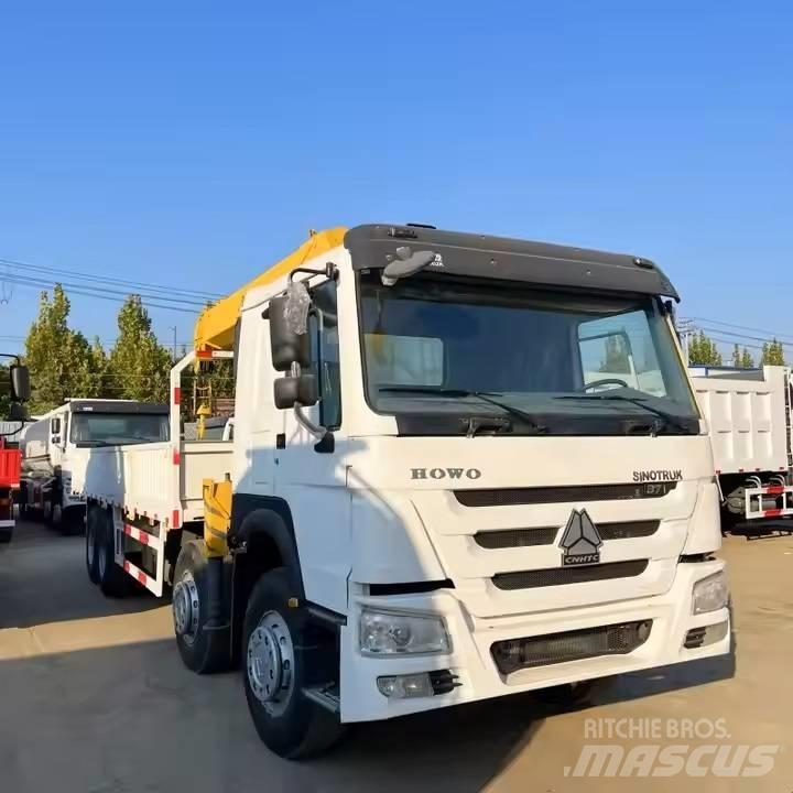 Howo 371 Vrachtwagen met containersysteem
