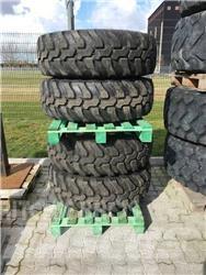 Dunlop 365/80R20 Banden, wielen en velgen