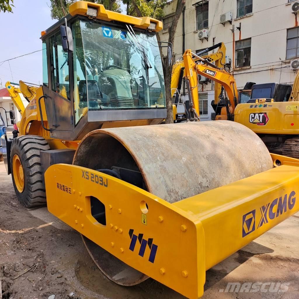 XCMG XS 202 J Trilrolwalsen