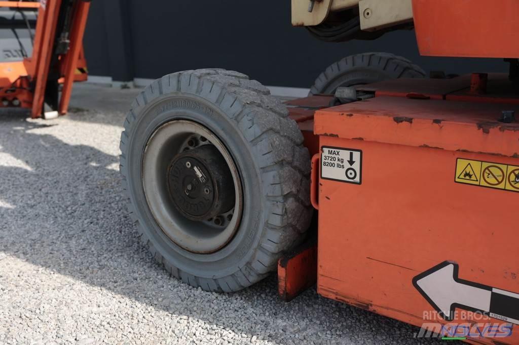 JLG E300AJP Knikarmhoogwerkers