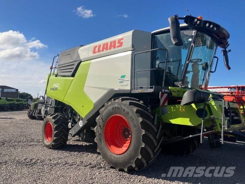 CLAAS TRION 750 Maaidorsmachines