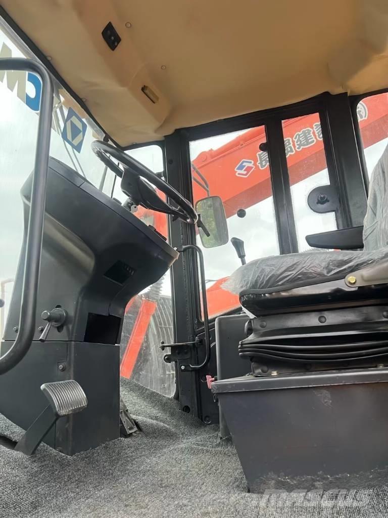 XCMG XS 183 J Trilrolwalsen