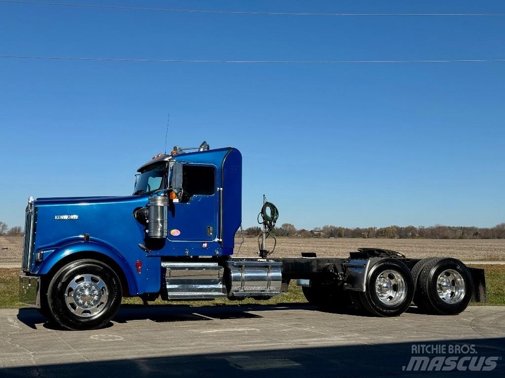Kenworth W900 Trekkers