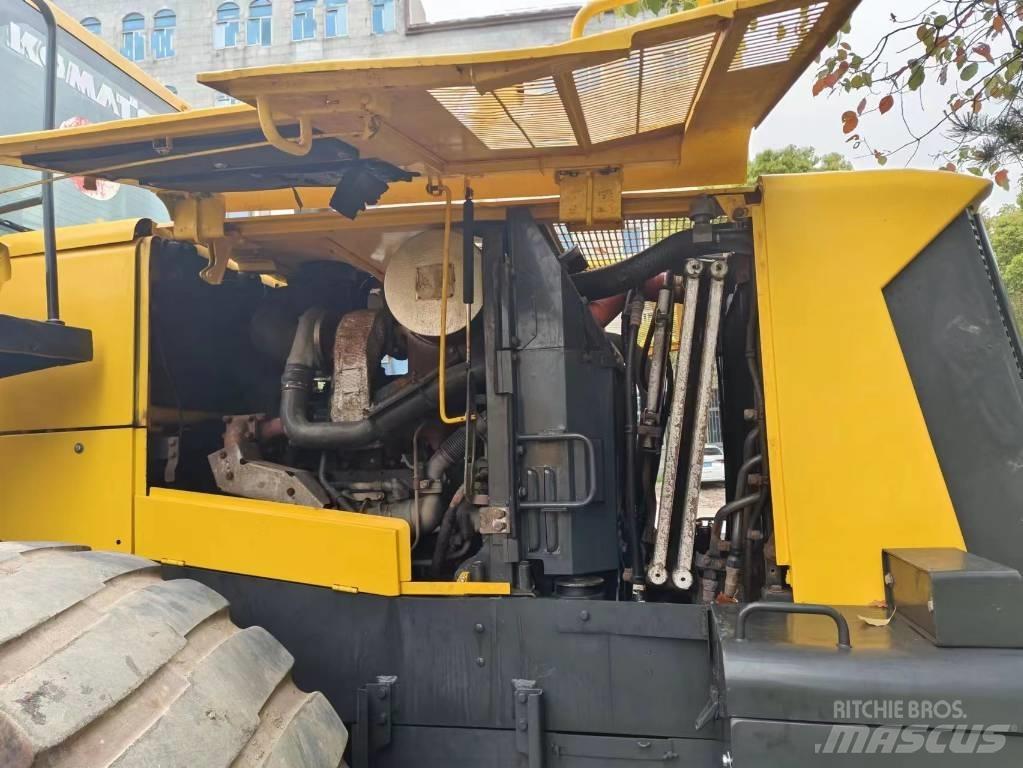 Komatsu WA 470 Wielladers