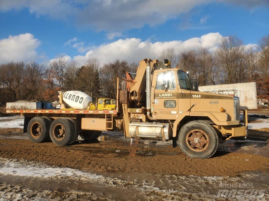 Autocar WHITE ACL64B Vlakke laadvloer met kraan