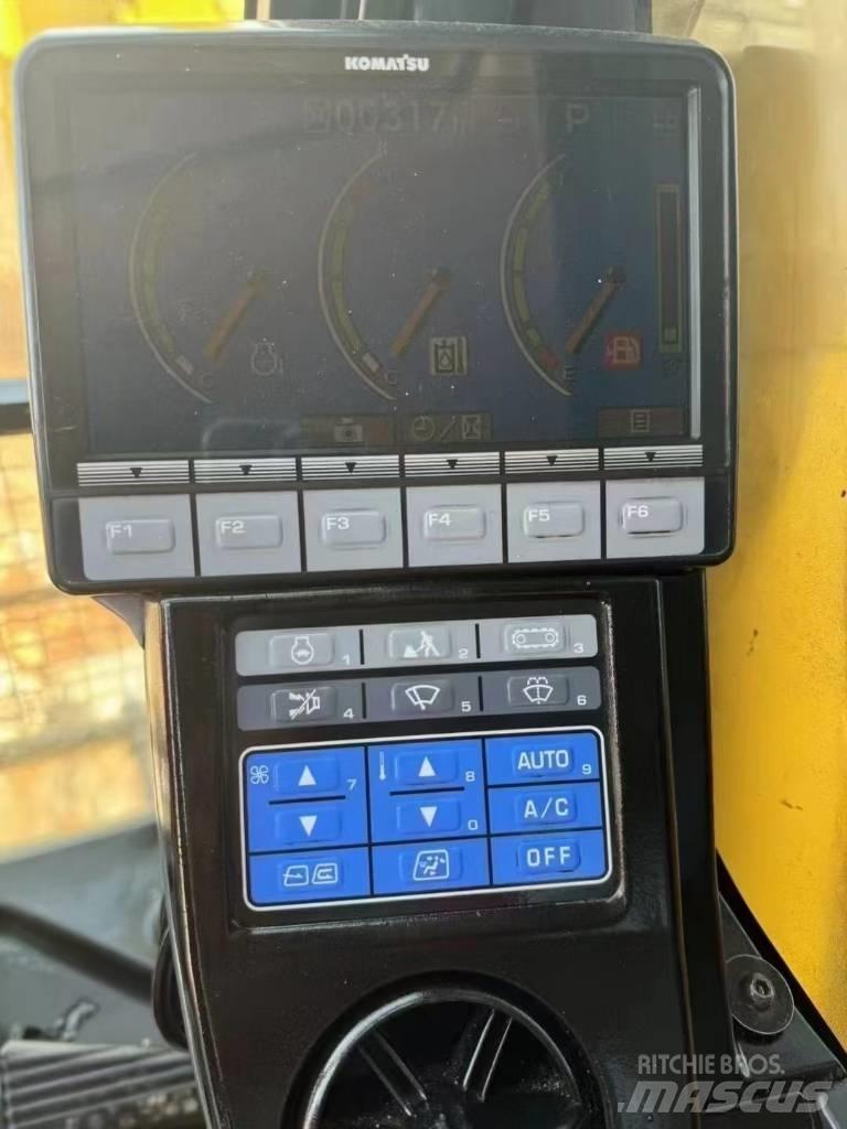 Komatsu 450LC-8 Rupsgraafmachines
