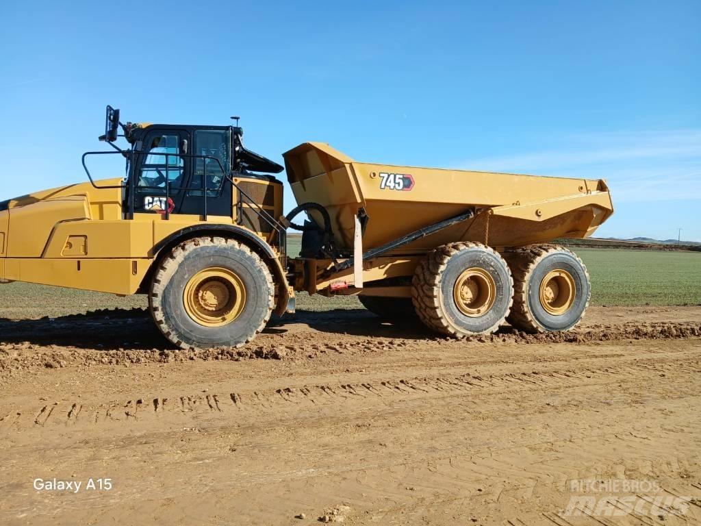 CAT 745 Knik dumptrucks