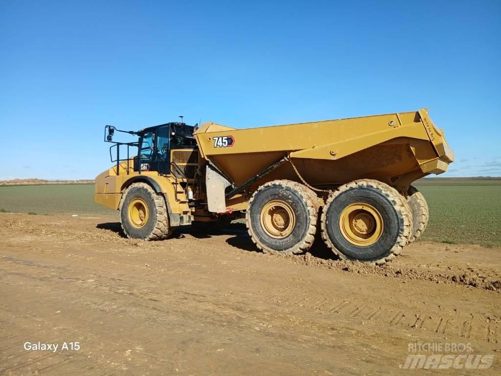 CAT 745 Knik dumptrucks