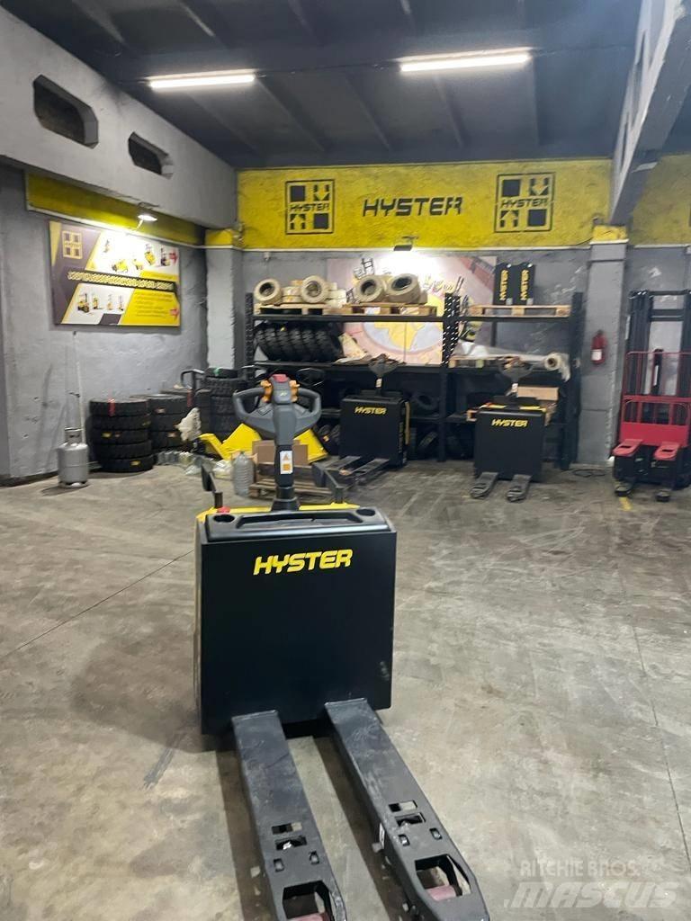 Hyster P2.0UTS Meerij pallettruck met platform