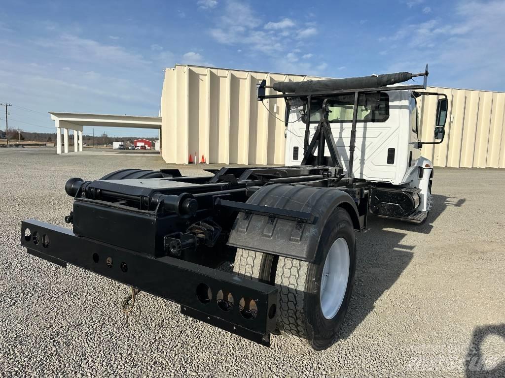 International 4400 Vuilniswagens