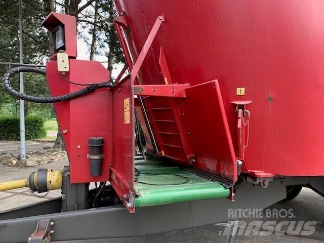 RMH Mixell 22 Mengvoedermachines