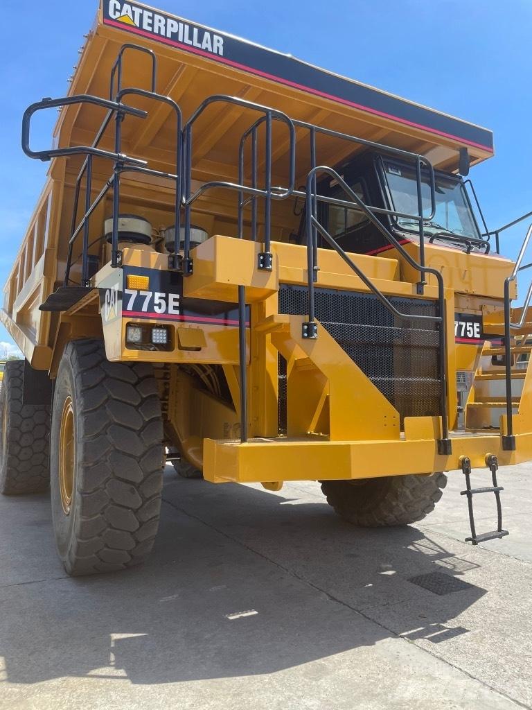 CAT Dumper 775E Starre dumptrucks