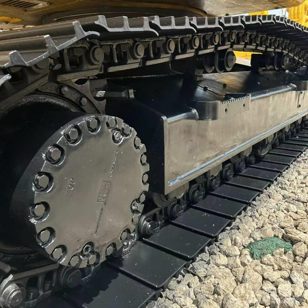 Komatsu PC 200-8 Rupsgraafmachines