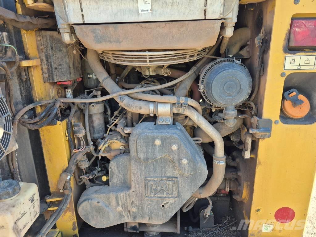 CAT 249 D Schrankladers