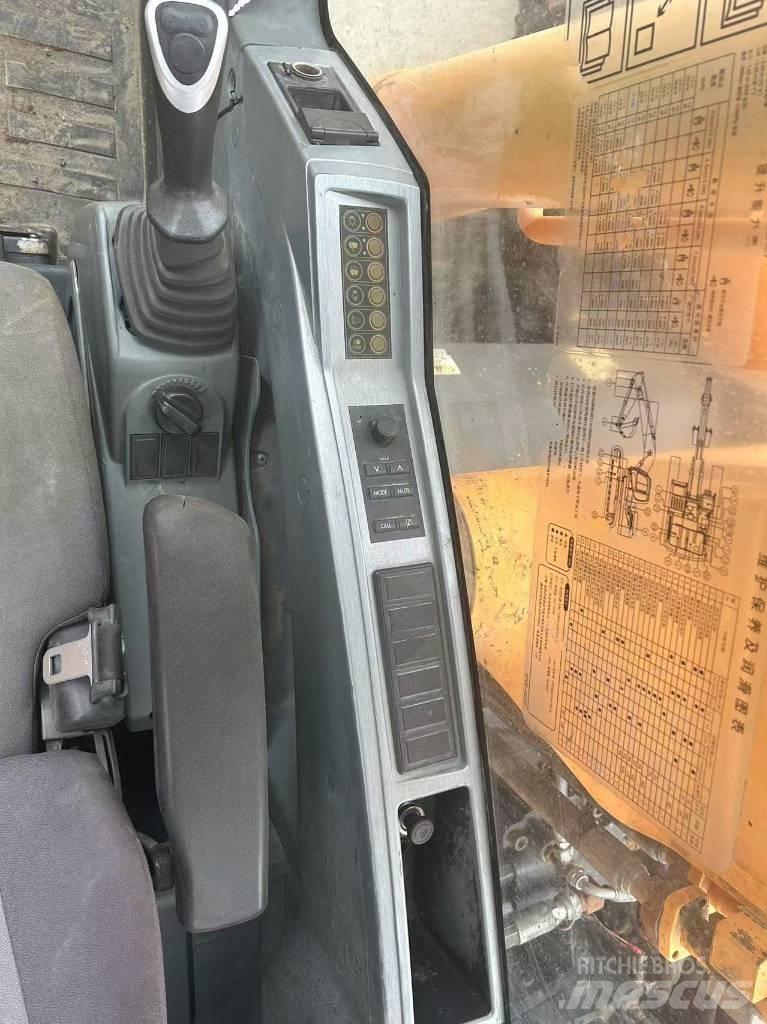 Hyundai R220LC-9S Rupsgraafmachines
