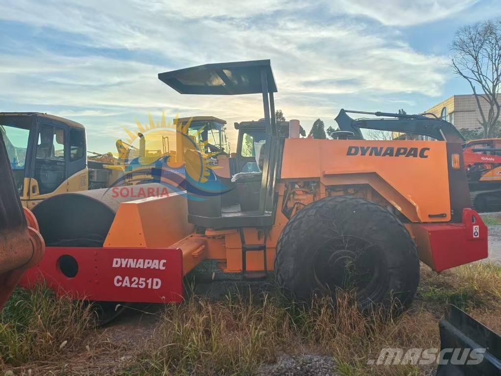 Dynapac CA 251 D Trilrolwalsen